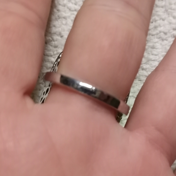 Silvertone square blue clear crystals large cocktail 🍹 ring - Picture 5 of 6